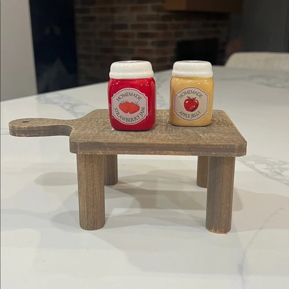 Cute.🍓JAM & 🍎JAM Shakers